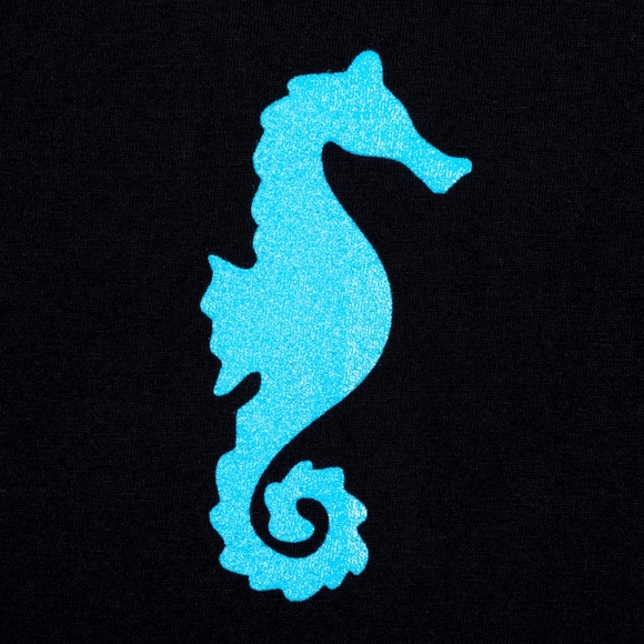 SEAHORSE T-Shirt Tee Fitted Soft Womens NWOT - Picture 3 of 5